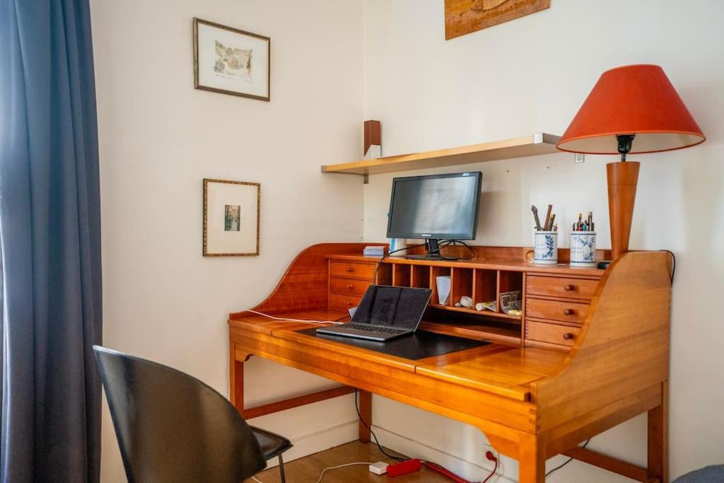 Creative Artist's Retreat In Paris